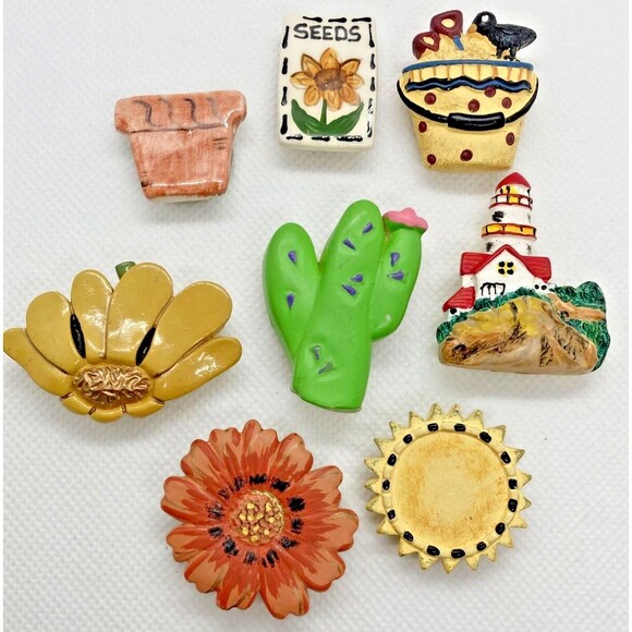 Jewelry - Vintage Lot‎ of 8 Flower Cactus Seeds Lighthouse Sun Button Covers 80s 90s Style